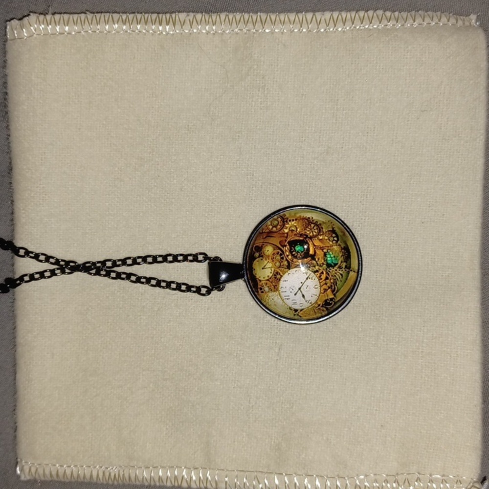 Clock necklace